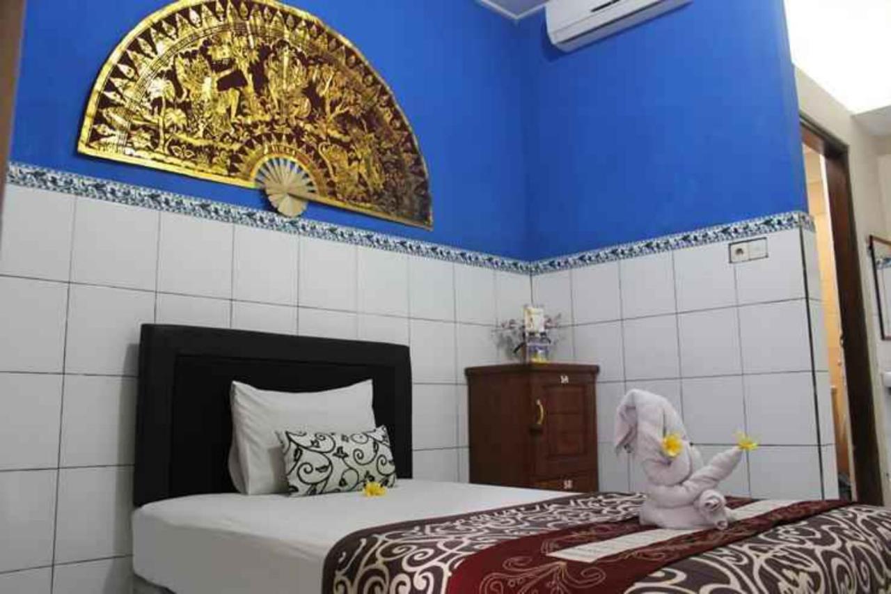 Vaccinated Staff - Oyo 3523 Gong Corner Homestay Kuta  Bagian luar foto